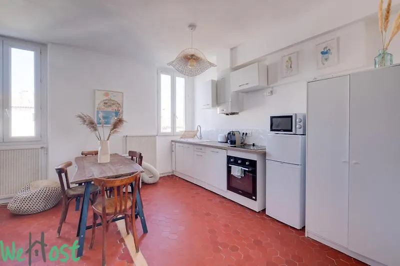 Huiles - Charmant Appartement 4P Marseille France